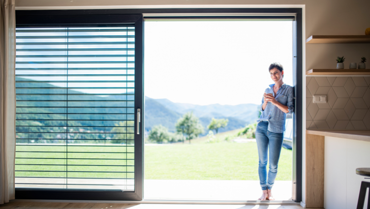 The Application of AI Technology in Businesses Involved in Selling and Servicing Doors and Windows